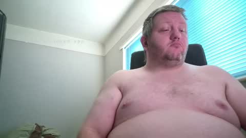 smallone19832 online show from July 14, 8:29 am