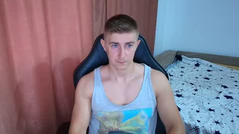 smanking22 online show from July 11, 8:05 am