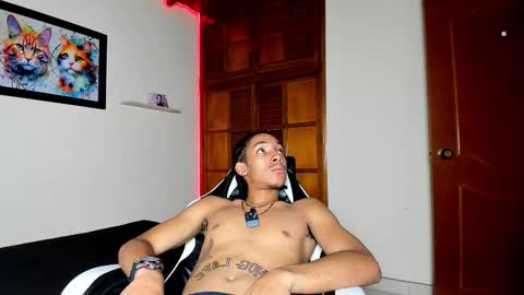 smitt jr online show from January 15, 1:20 am