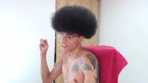 Smith Gael online show from April 16, 9:37 pm