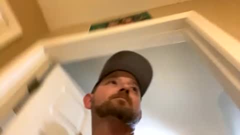 smokeymt420 online show from December 15, 12:51 am