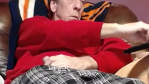 CJ online show from December 4, 2:29 am