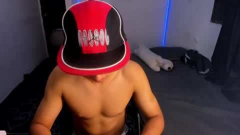snak_master1 online show from May 27, 2:30 am