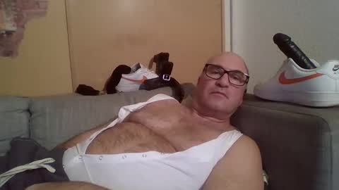 sneakerboy18 online show from January 23, 6:35 pm