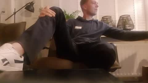 sneakerboy444 online show from December 6, 10:19 pm