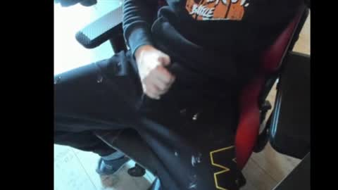 snip1977 online show from February 23, 9:28 am