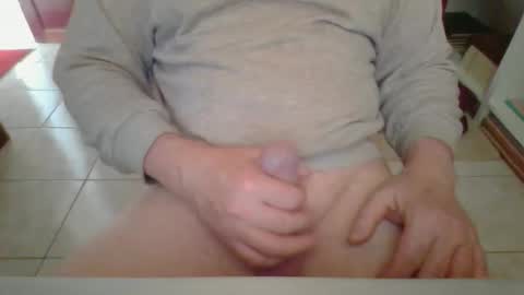 Snapshot of snoupydog chatting on October 20, 12:31 pm snoupydog online show from October 20, 12:31 pm