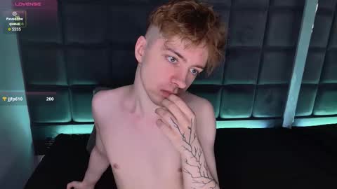 PAUL online show from December 5, 9:33 pm