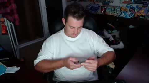 Snapshot of sophiaroze chatting on December 26, 9:33 am sophiaroze online show from December 26, 9:33 am