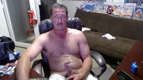 Snapshot of sophiaroze chatting on October 7, 7:23 am sophiaroze online show from October 7, 7:23 am