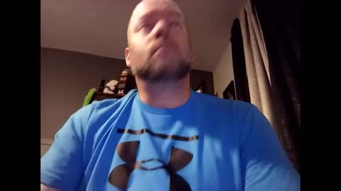Snapshot of soro00421 chatting on October 22, 1:59 pm soro00421 online show from October 22, 1:59 pm