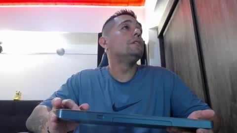     online show from February 11, 4:50 am