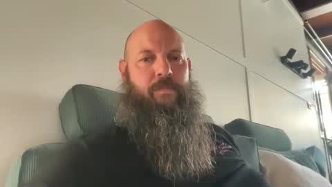 Snapshot of spenderal chatting on October 23, 5:00 am Beard Guy online show from October 23, 5:00 am