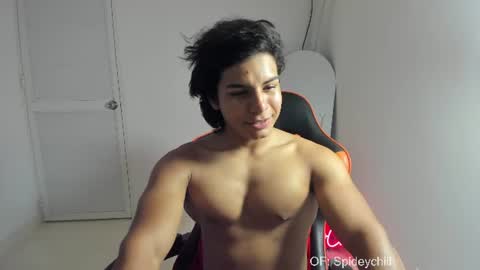 spideychill online show from August 8, 4:08 am