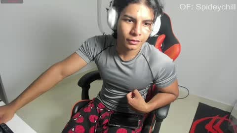 spideychill online show from June 8, 4:02 am