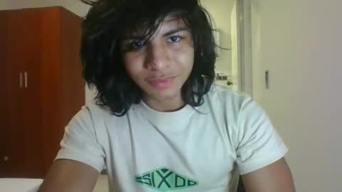 spideychill online show from December 6, 4:47 am