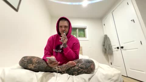 Keepscrolling online show from April 3, 12:35 pm