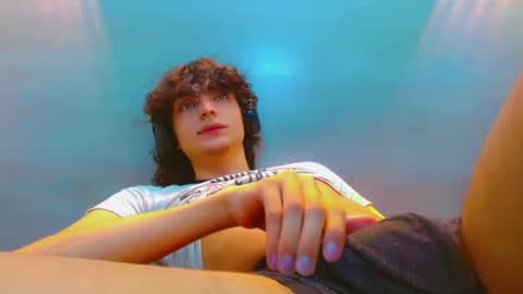 ethan online show from September 12, 3:23 pm