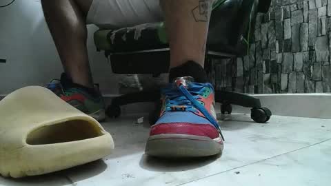 sr master cum its my old account online show from January 14, 11:30 pm