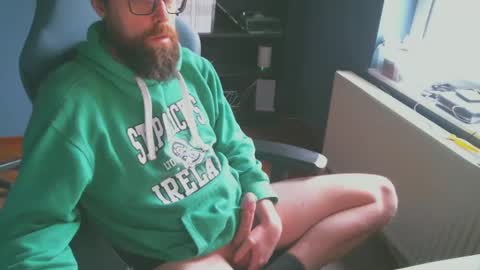 Snapshot of stefffg chatting on February 15, 3:39 pm MeStef online show from February 15, 3:39 pm