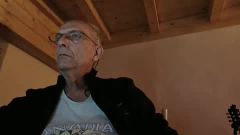 stefi444466 online show from March 28, 7:58 pm