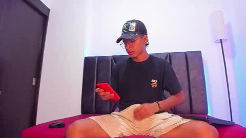 Drake online show from February 10, 1:38 pm