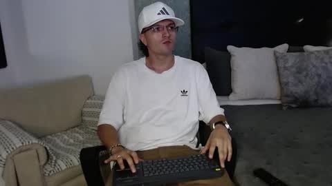 sebas online show from September 11, 12:20 am