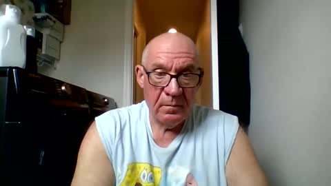 stevejons47 online show from April 2, 4:04 pm