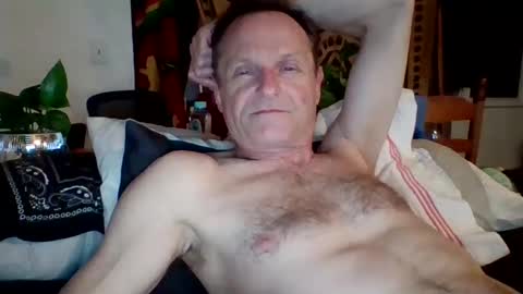 steviehard7 online show from February 15, 5:19 am