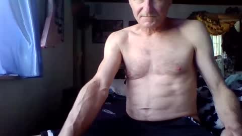 steviehard7 online show from March 6, 6:05 pm