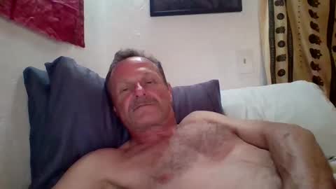 steviehard7 online show from September 18, 4:14 am