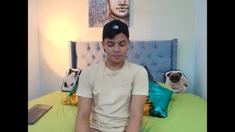 Snapshot of stewart_mateo_ chatting on October 4, 2:38 am stewart online show from October 4, 2:38 am