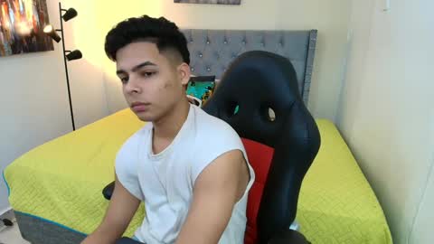 Snapshot of stewart_mateo_ chatting on October 9, 3:00 am stewart online show from October 9, 3:00 am