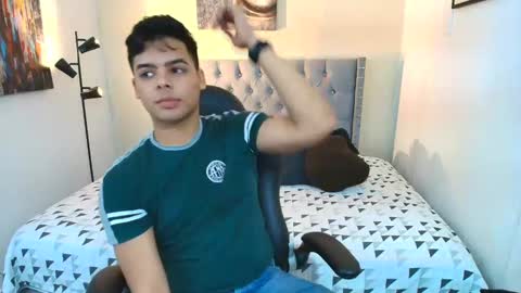 Snapshot of stewart_mateo_ chatting on September 22, 2:00 am stewart online show from September 22, 2:00 am