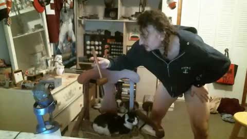 stickey online show from November 11, 3:22 am