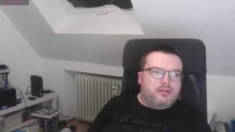 Oliver online show from November 23, 7:36 pm