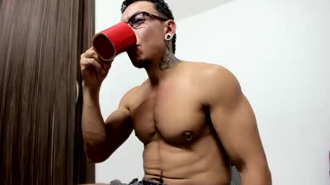 stiven_trainer online show from March 30, 3:40 am