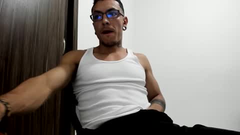 stiven_trainer online show from March 13, 3:03 am