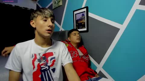 Stiven  online show from April 17, 4:04 am