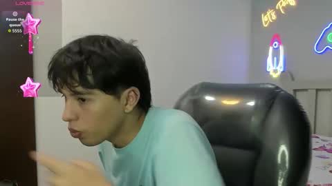 Stiwen online show from January 9, 8:47 pm