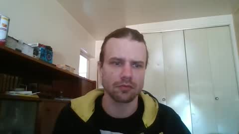 stockingsnfeet online show from April 6, 1:01 pm