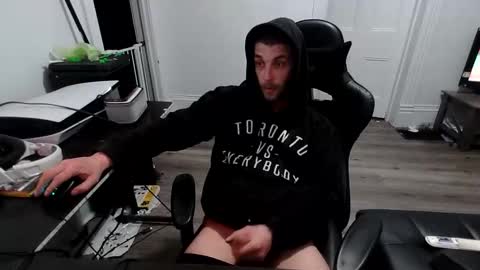 stonedpanda77 online show from May 21, 2:51 am