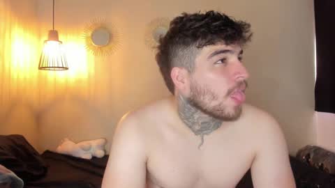 Snapshot of stoneepaul chatting on February 2, 5:48 pm     --free-- online show from February 2, 5:48 pm