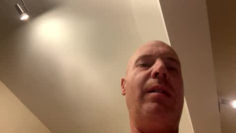 Stoodley22 online show from October 27, 3:47 pm