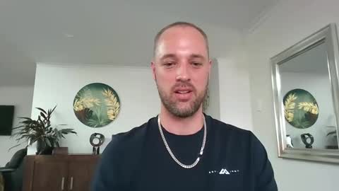 str8feet33 online show from November 29, 9:06 pm