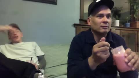 Str8GayWannaPlay online show from November 28, 8:27 am