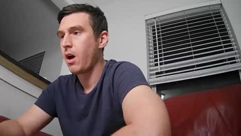 Snapshot of str8stuntcox chatting on October 23, 5:55 am Str8StuntCox online show from October 23, 5:55 am