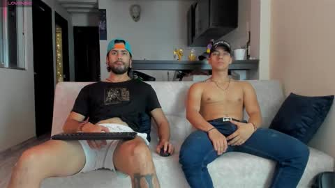 straight__friends online show from November 27, 4:11 pm