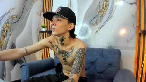 Snapshot of straightboy_nick chatting on October 20, 7:12 am NICK online show from October 20, 7:12 am