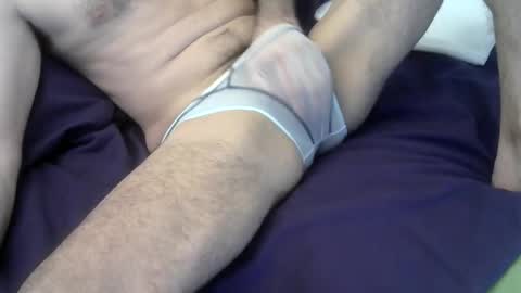 straightboytoy713851 online show from April 8, 4:38 pm